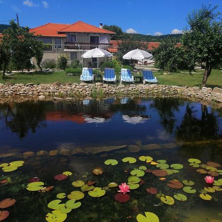 Calla Retreat Vezenkovo Bagian luar foto