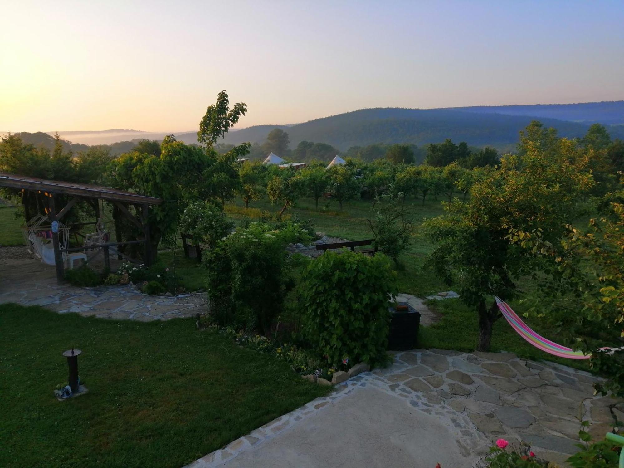 Calla Retreat Vezenkovo Bagian luar foto