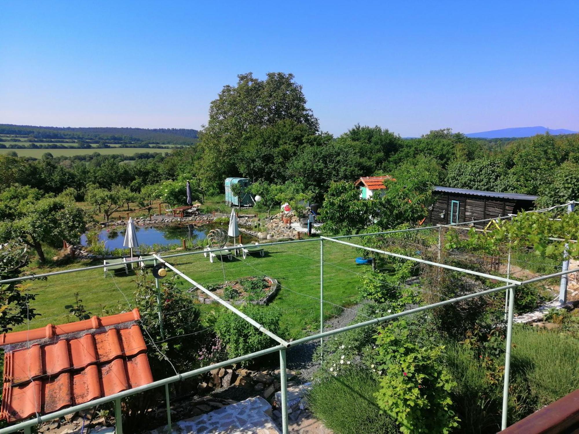 Calla Retreat Vezenkovo Bagian luar foto