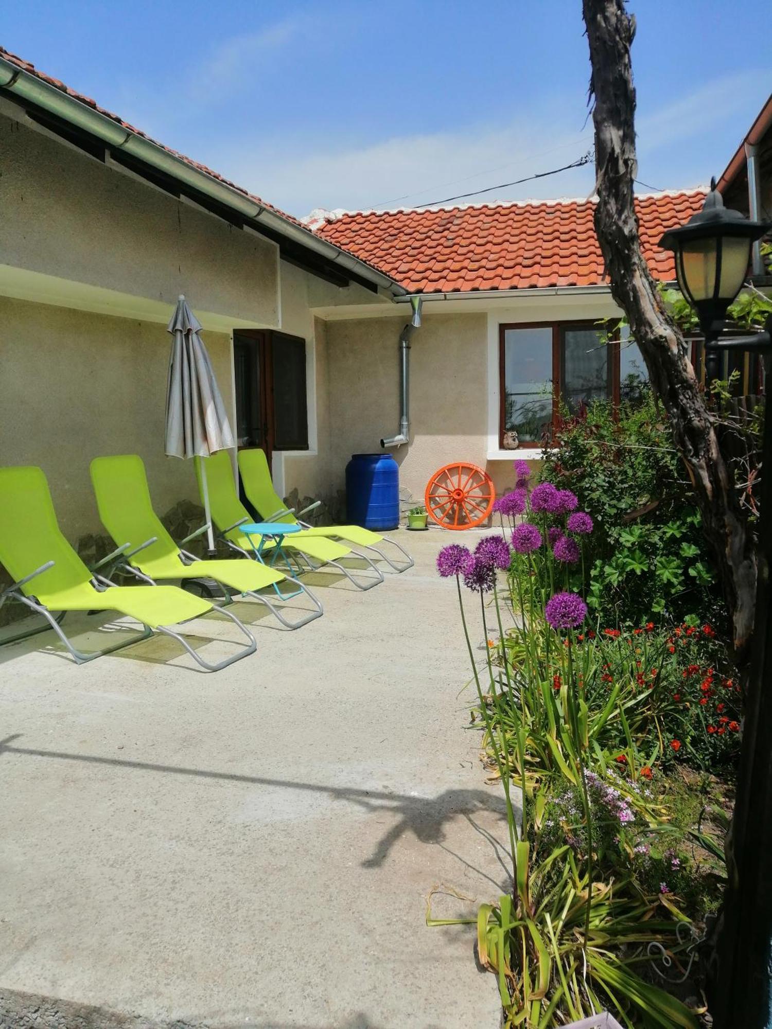 Calla Retreat Vezenkovo Bagian luar foto